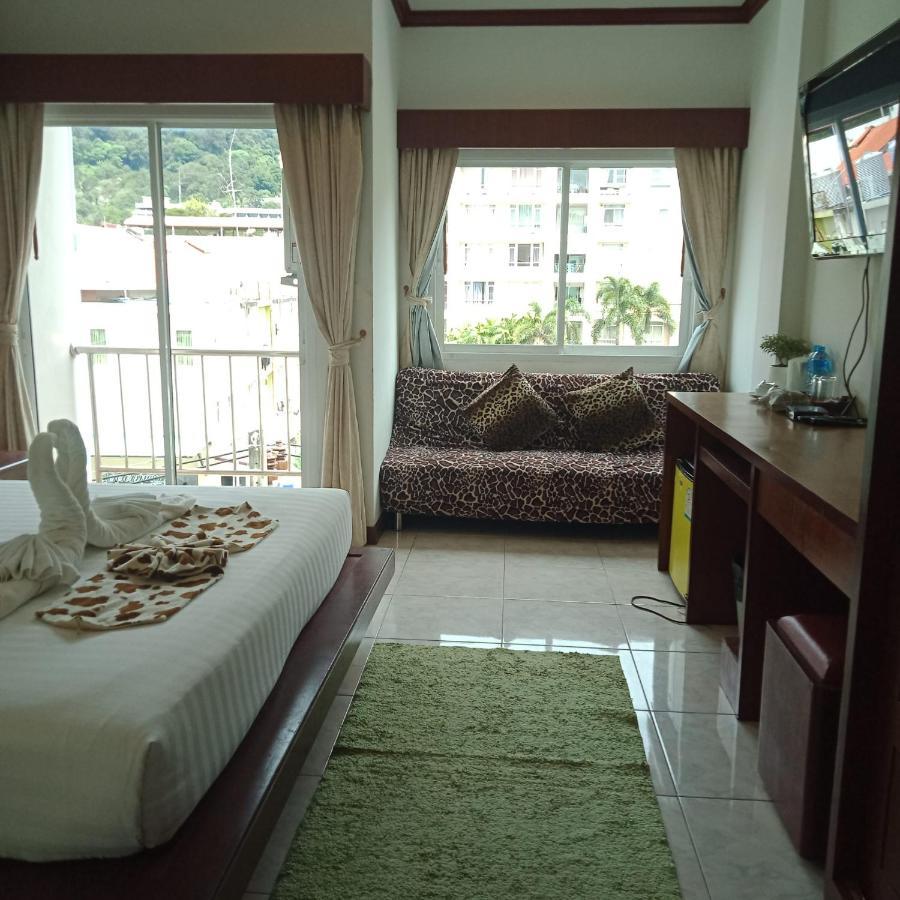 New Forest Patong Luaran gambar