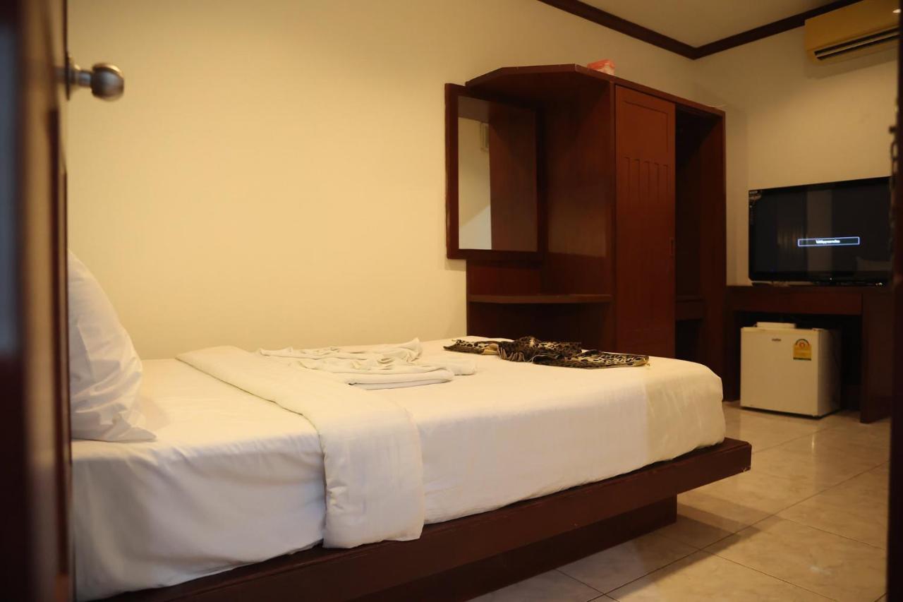 New Forest Patong Luaran gambar