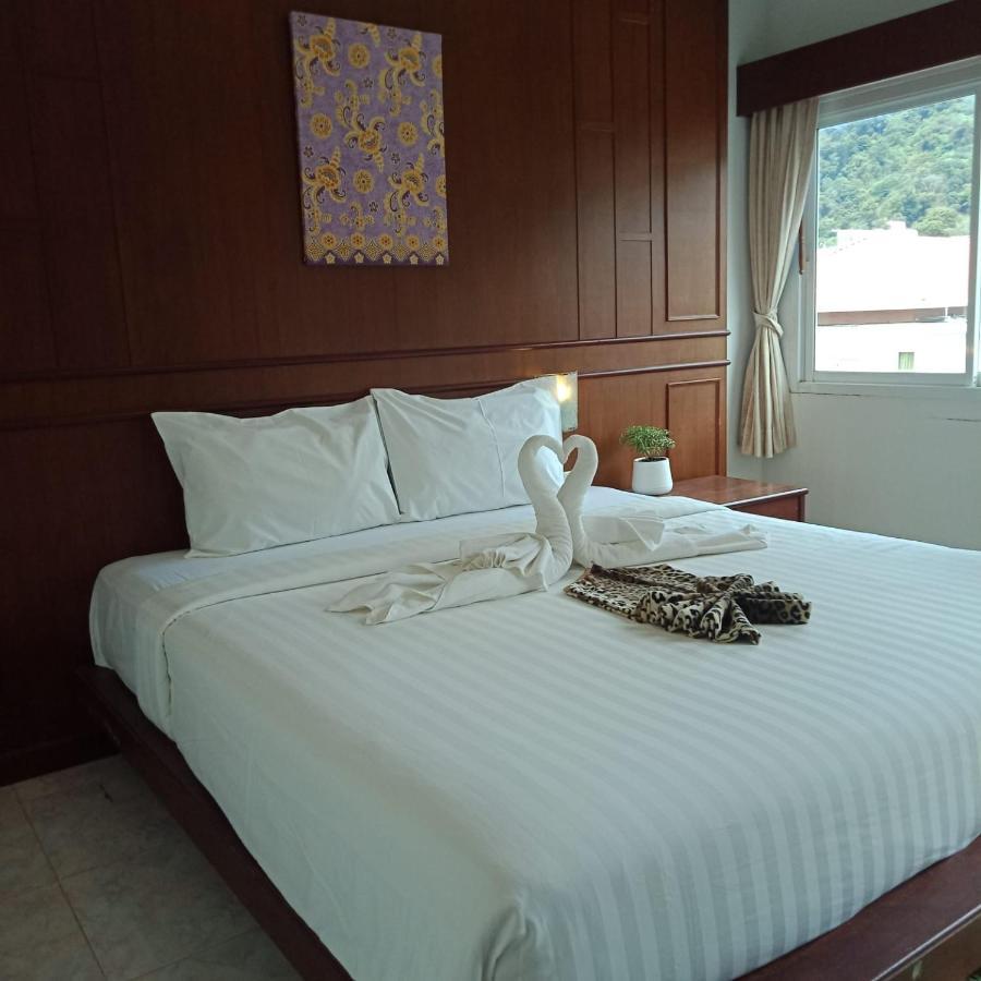 New Forest Patong Luaran gambar